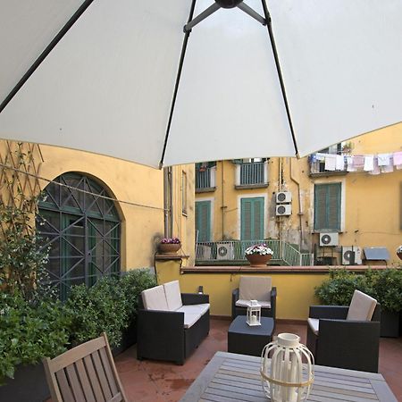 Apartament Le Terrazze Sul Cortile Salerno Zewnętrze zdjęcie