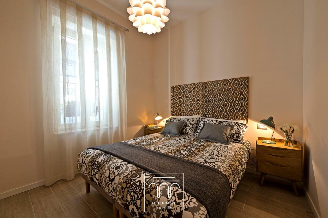 Apartament Le Terrazze Sul Cortile Salerno Zewnętrze zdjęcie